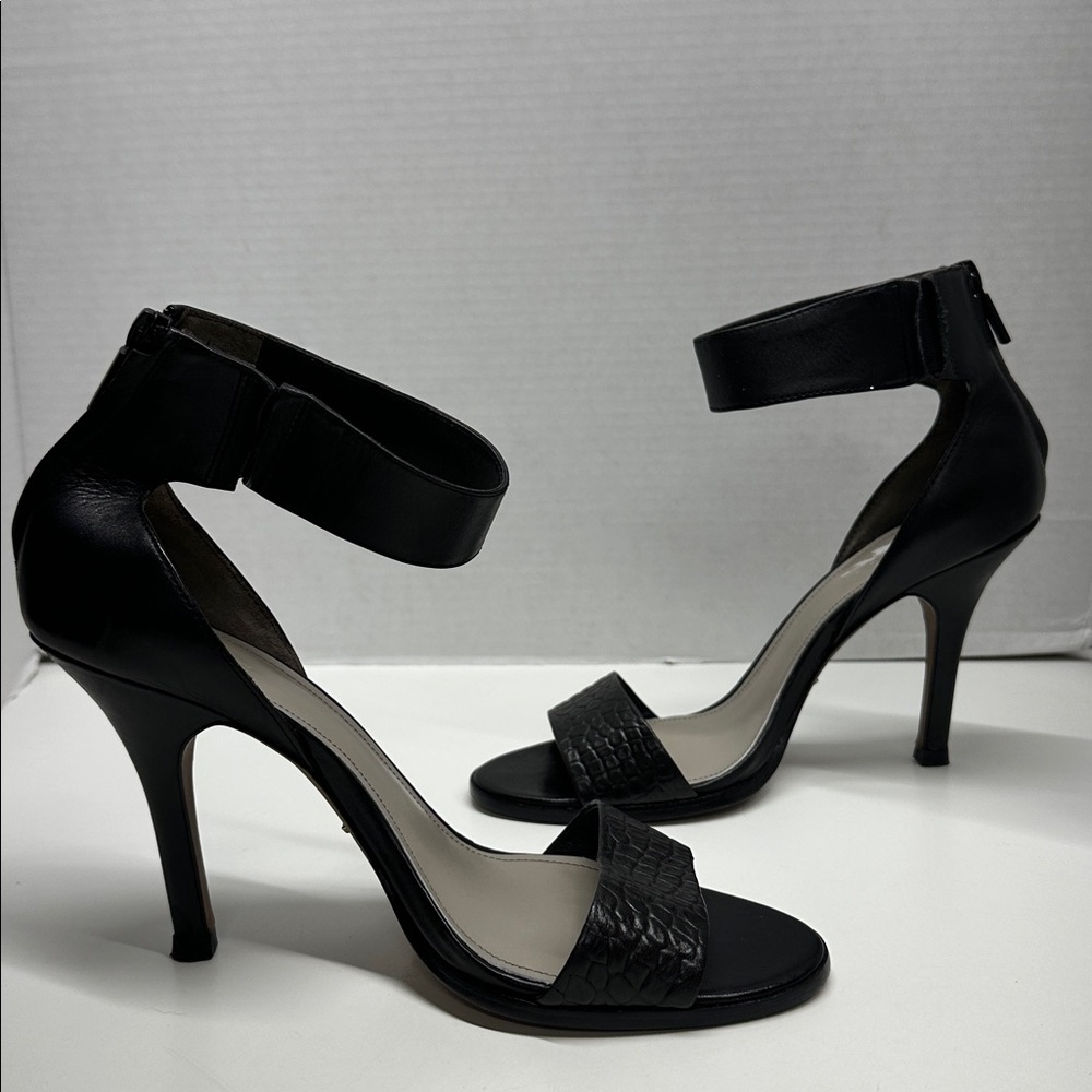 Pour La Victoire Yara Heels Ankle Strap Open Toe Sandals Leather Black Size 9.5